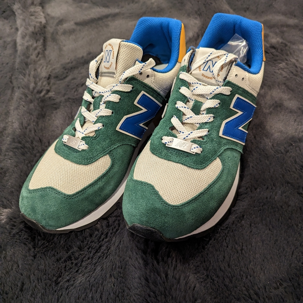 New Balance 574 Rugged Classic - Men's size 11.5 (Green Blue)